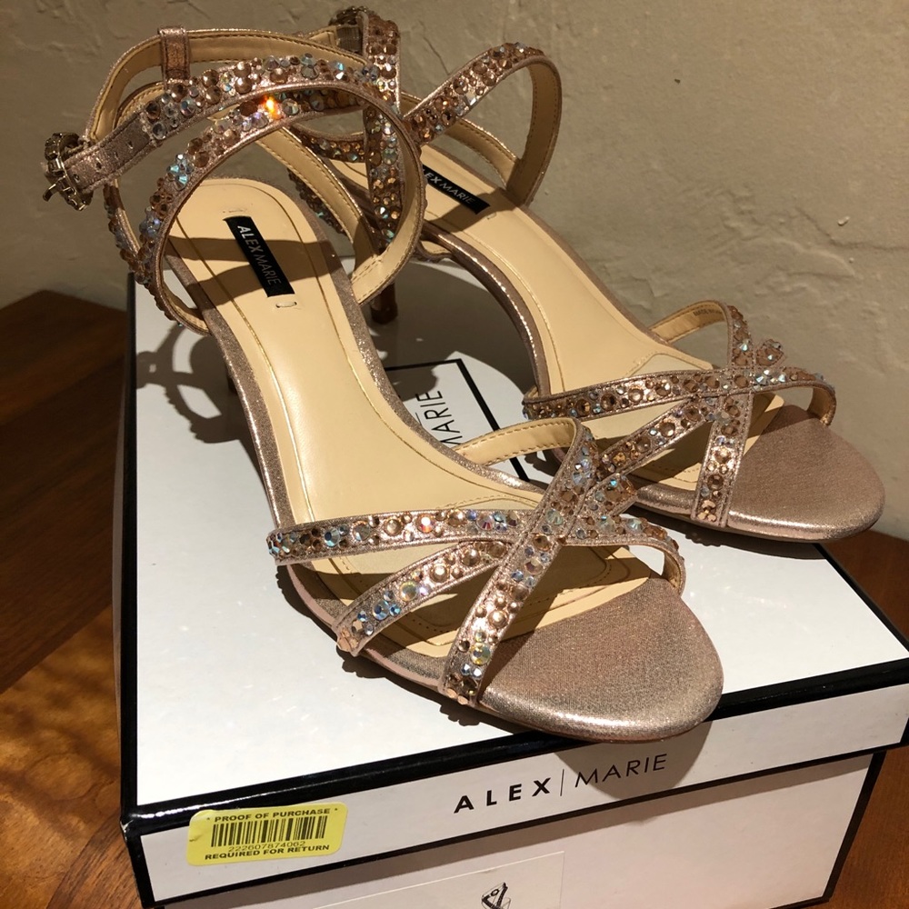 Alex Marie size 8.5 NWT Rose Gold